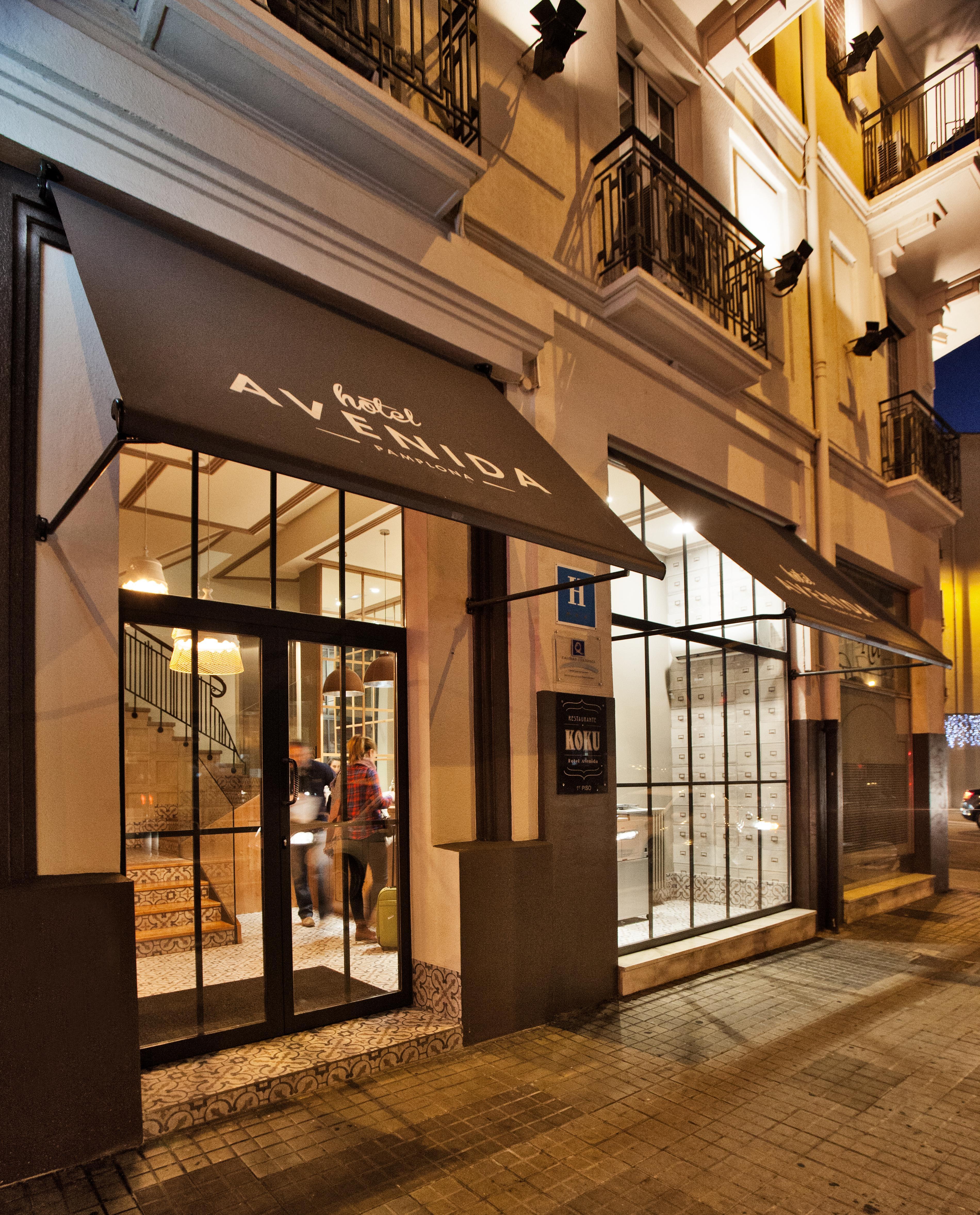 Hotel Avenida Pamplona Kültér fotó