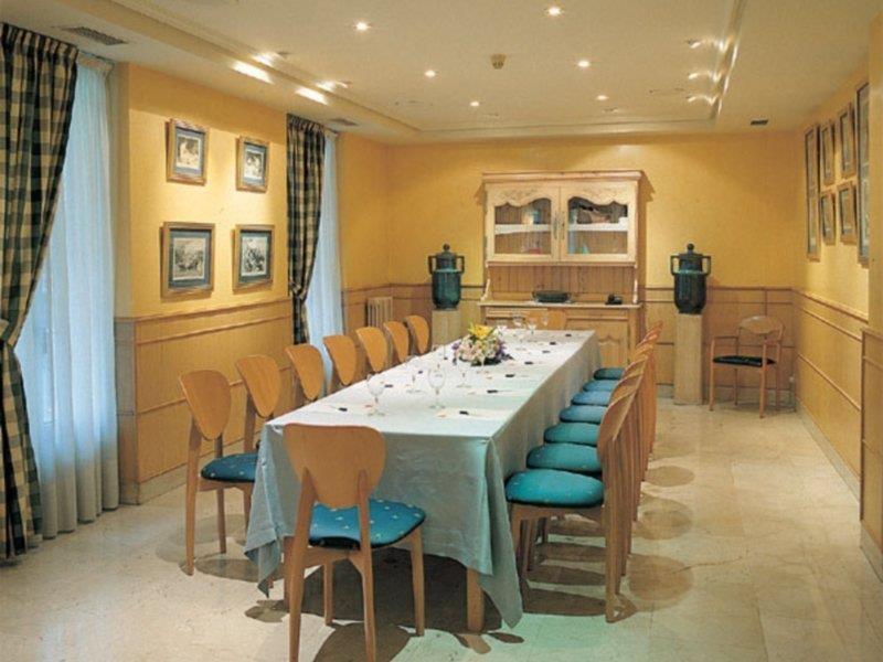 Hotel Avenida Pamplona Étterem fotó