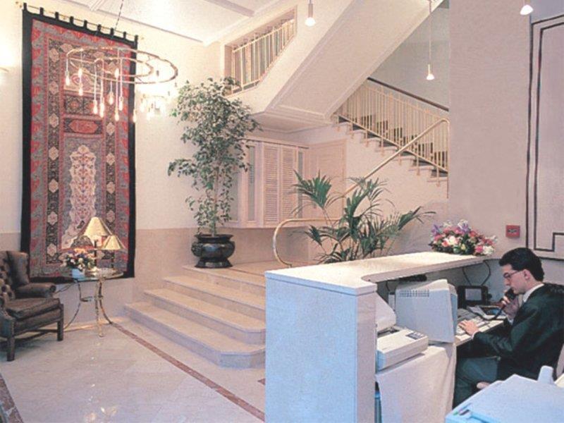 Hotel Avenida Pamplona Beltér fotó